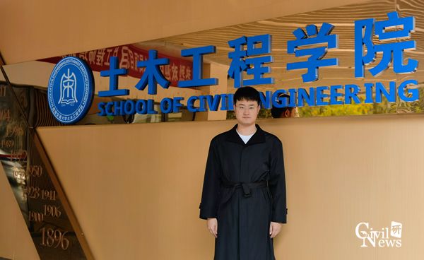 1639493392337000597.jpg 孙约瀚-国奖风采录照片.jpg